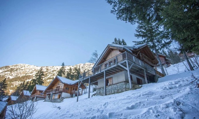 Oz Ski Chalet | Chalet Ozzy