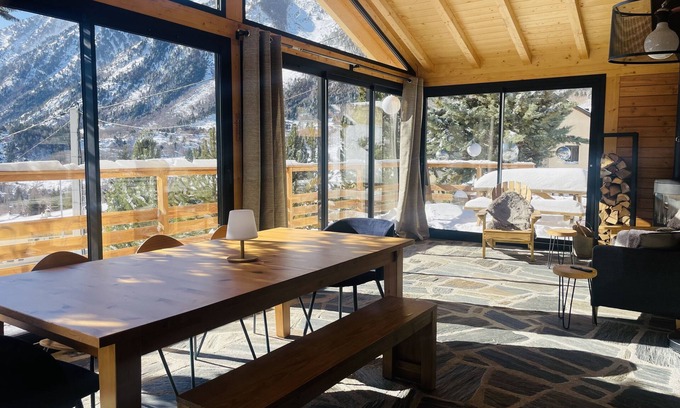 Porte-Puymorens Ski Chalet | Chalet Pyrenees, Cerdagne, 700 meters chairlift