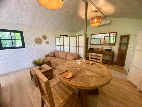 Gouvieux Ski Chalet | Chalet Style Indonésien
