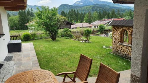Groissenbach Apartment | Chalet Weitsee