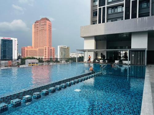 Kuala Lumpur City Centre Apartment | Chambers Classic Residence