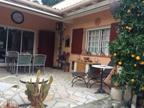 Vallabregues House | CHAMBRE dans Villa charmante