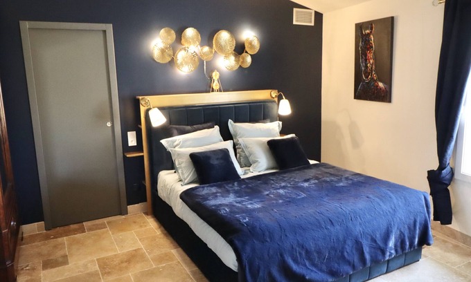 Saint-Just Bed & Breakfast | Chambre Dhôte Pour 2 / 4 p. Dans un Mas Languedocien Avec Piscine et Jacuzzi