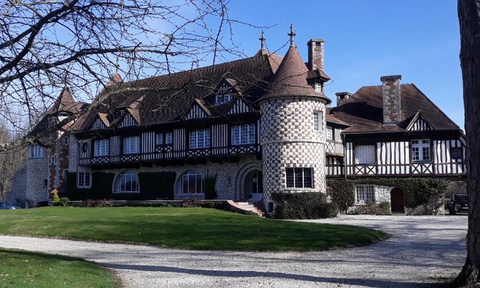 Les Chapelles-Bourbon Bed & Breakfast | Chambres d'Hôtes Manoir de Beaumarchais