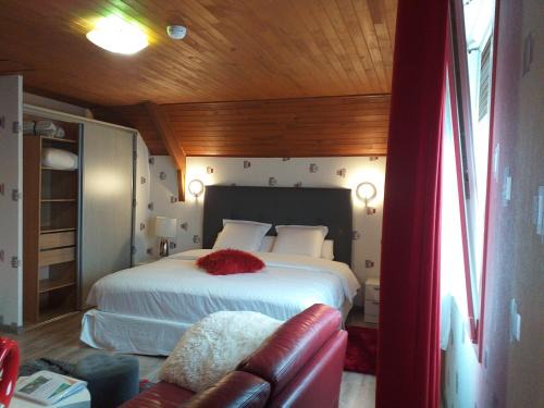 Saint-Aubin-Les-Elbeuf Bed & Breakfast | Chambres du Jardin Fleuri