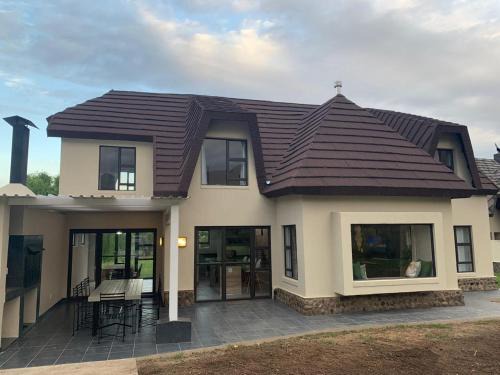 Cathkin Park House | Champagne Haven - Chalets 11 and 6 Mount Champagne