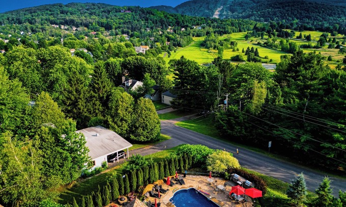 Bromont Apartment | Champlain Condo 202
