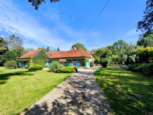 Roffey House | Champs du Moulin - Séjour à Roffey
