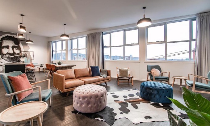 Launceston CBD Hotel | Change Overnight