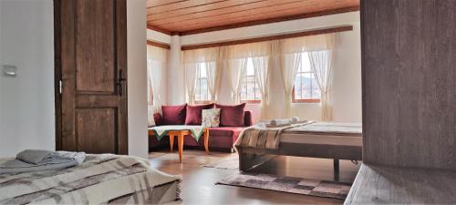 Kalofer House | Chardaka Guest House