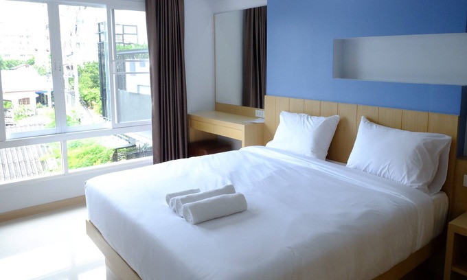 Noen Phra Hotel | Charisma Residence