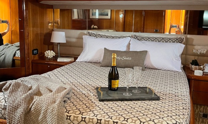 Charleston Boat Rental | Charleston’s best private luxury accommodation: welcome aboard Lady Sadie.