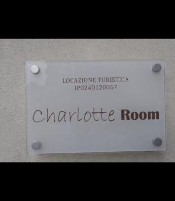 Bassano del Grappa Apartment | Charlotte room