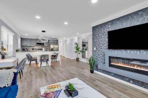 Villa Heights House | Charlotte Spacious Home