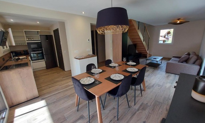 Duingt Apartment | Charmant et spacieux appartement à quelques pas du lac