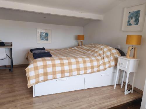 Hyeres City Centre Apartment | Charmant Studio Atypique climatisé