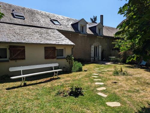 Audeville House | Charmante maison de campagne avec jardin privé, près de Paris et Orléans, idéale pour familles - FR-1-590-136