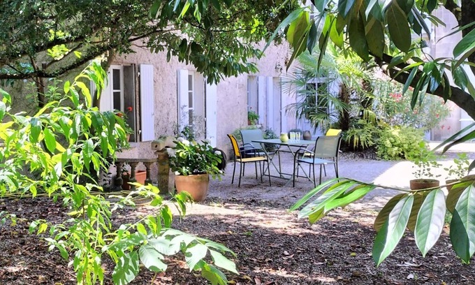 Chateauneuf-sur-Charente Cottage | Charming Riverside Gite, Spacious Garden, Terrace, Close to Nature and Activities
