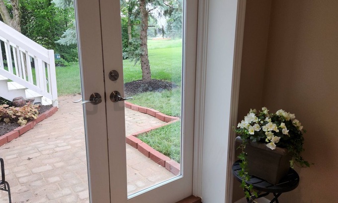 Powell House | Charming 1-bedroom 2 baths in lovely Powell with a private entrance