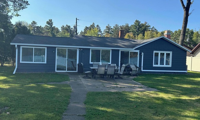 Holcombe House | Charming 1-level, 2-Bedroom Lakeside Retreat on Lake Holcombe