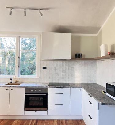 Te Kuiti Villa | Charming 100 year old Villa