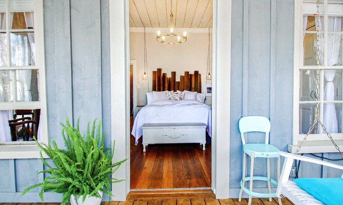 Dahlonega Cottage | Charming 19th-Century Schoolhouse - Dogs Stay Free!