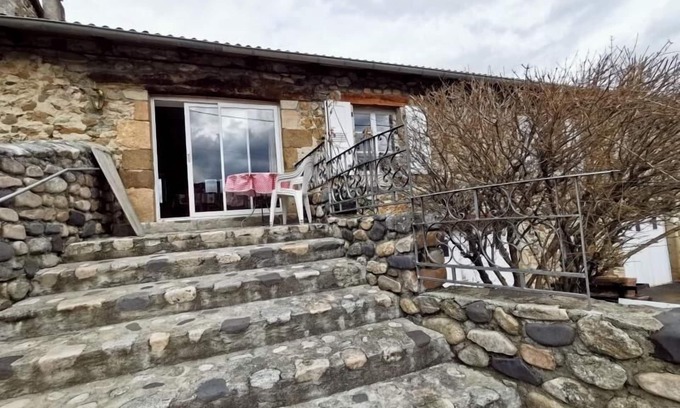 Lavoute-sur-Loire Cottage | Charming 19th-Century Barn in Quiet Village with Nearby Chateau, Historic Sites & Outdoor Activities