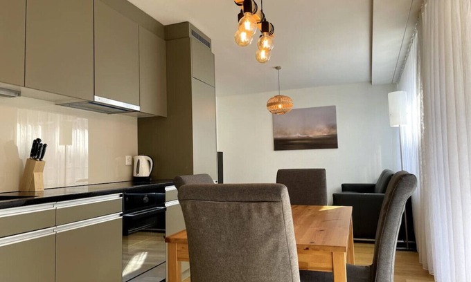 Sihlfeld Apartment | Charming 1BR flat in the city center (West9)