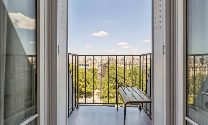 3rd Arrondissement Apartment | Charming 1BR in Le Marais - Bretagne