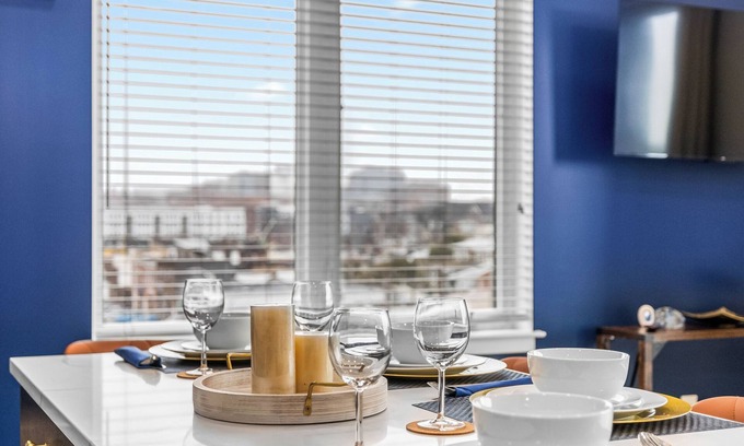 Fells Point Apartment | Charming 2-bedroom apartment with WiFi AC in Fells Point, MD