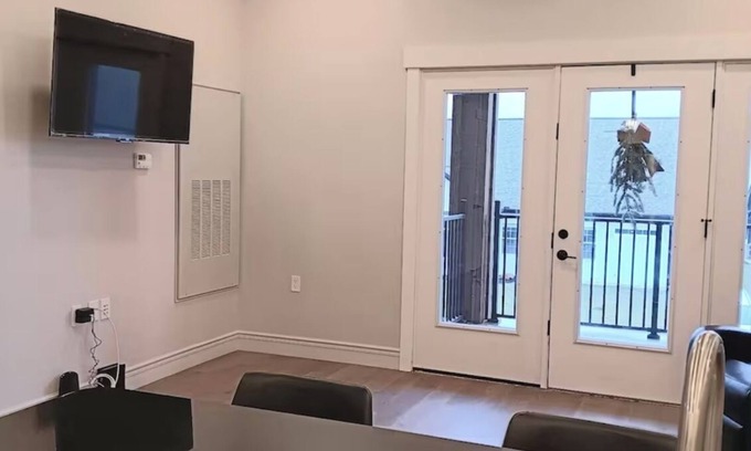 London Apartment | Charming 2 bedroom apartment with WiFi, fitness room in fabulous London