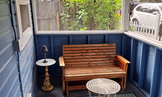 Micanopy Cottage | Charming 2-bedroom cottage in nice Orange Lake with AC, WiFi