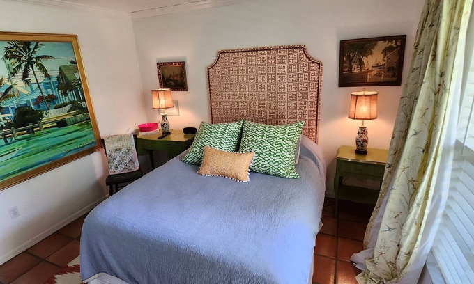 The Meadows House | Charming 2-bedroom pool home in welcoming Sarasota with WiFi, AC