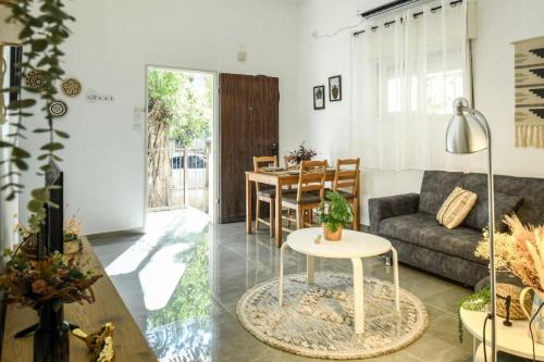 Haifa Apartment | Charming 2 BR in the Heart of Haifa by Sea N Rent