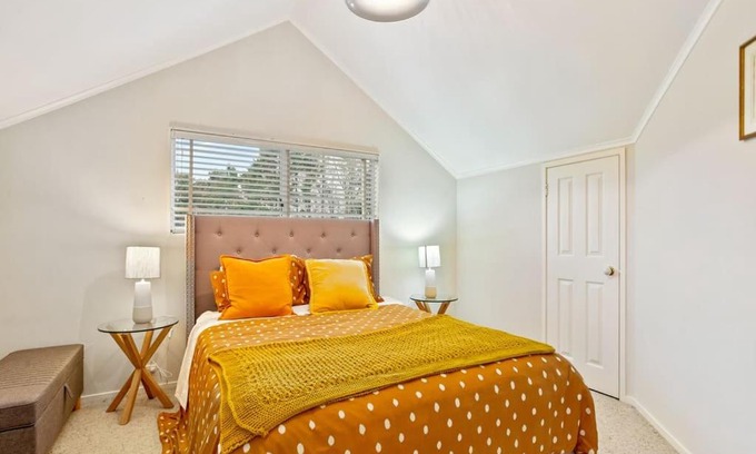 Karaka House | Charming 3 Bedroom Home in Tranquil Rural Karaka