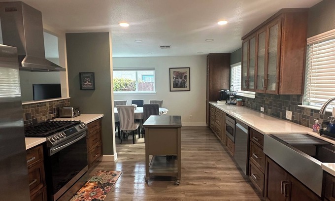 Covell Park House | Charming 3-bedroom house with WiFi and AC in amazing Davis