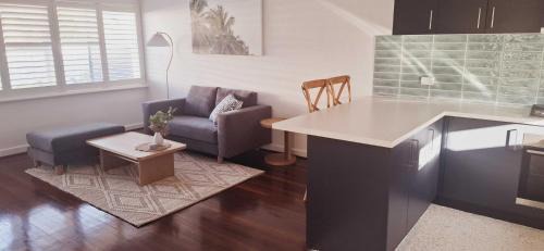 Rockingham Apartment | Charming Apt Min from Rockingham Beach - Hosted by Canstay