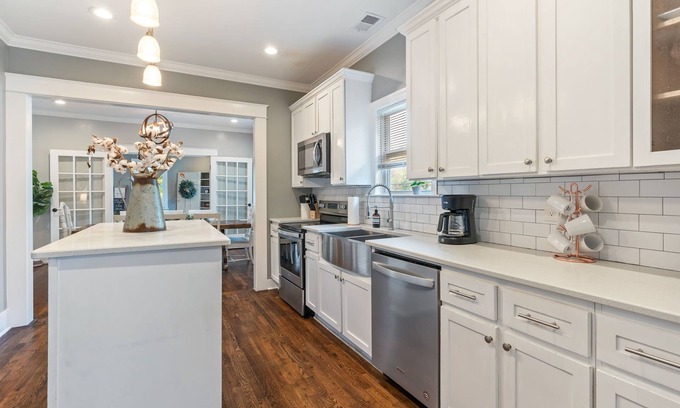 Crestline Heights House | Charming Birmingham Family Retreat: Sleeps 12