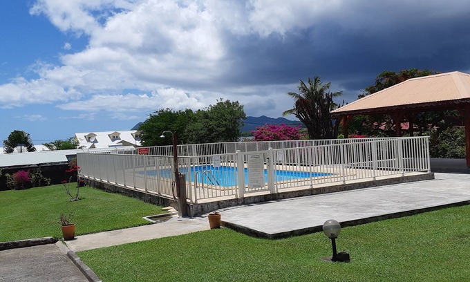 Quartier Desert Apartment | Charming BOUNTY studio, swimming pool and beaches 2 minutes walk