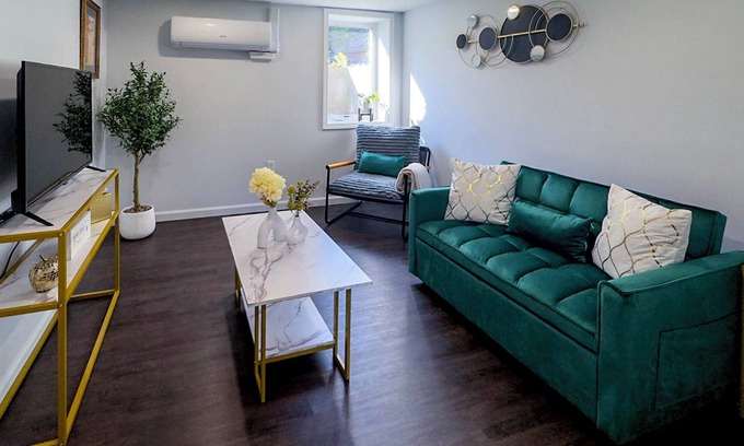 East Haven Apartment | Charming Brand New Apartment with AC in vibrant New Haven-Near Tweed Airport