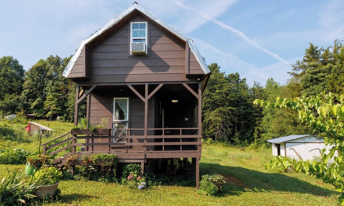 Decatur Cabin | Charming cabin with AC near Decatur