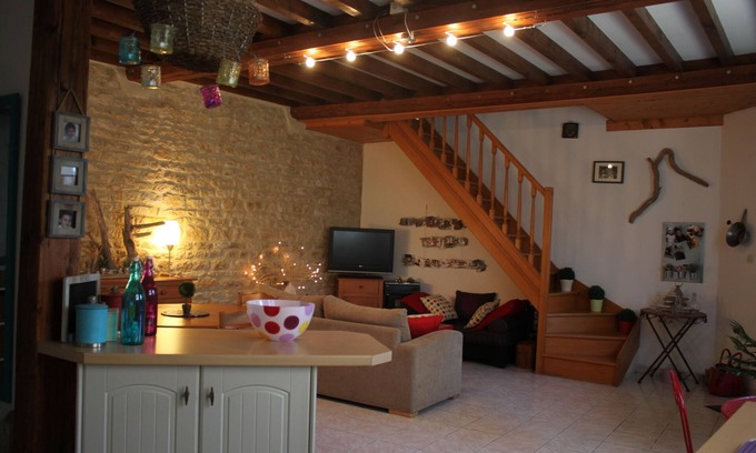 Lion-sur-Mer House | CHARMING CAEN STONE HOUSE 150 M FROM THE SEA/WIFI/VELOS