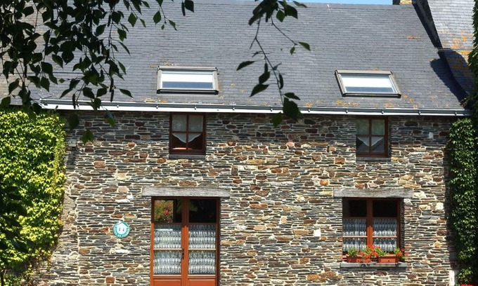 Moisdon-la-Riviere Cottage | Charming Cottage with Garden, Near Nantes, Baby & Pet-Friendly
