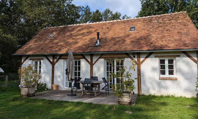 Villemurlin Cottage | Charming cottage in Sologne with private terrace