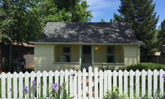 Erie Cottage | Charming Cottage in Historical Victorian Olde Erie Village
