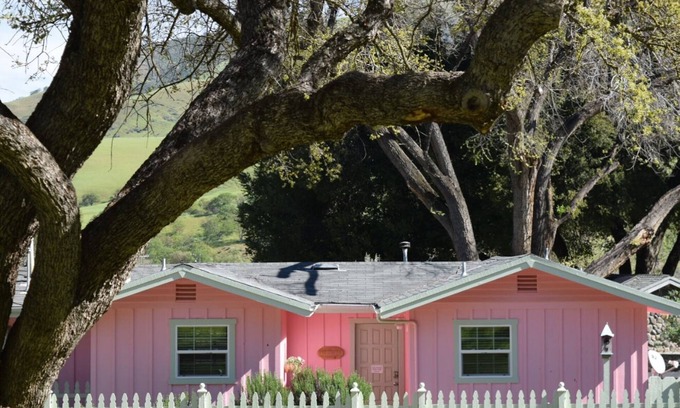 Paicines Cottage | Charming Cottage on 1,000 Acre Working Ranch - Only 10 miles from Pinnacles
