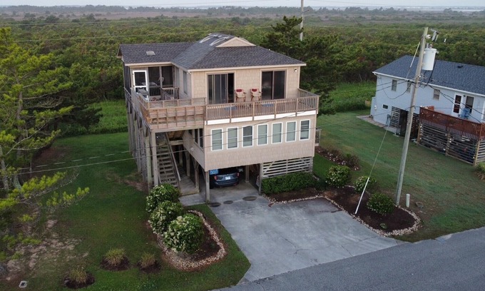 South Nags Head Cottage | Charming Cottage, South Nags Head, 5 min walk to the beach