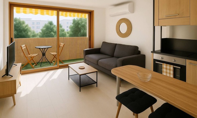 Frejus Apartment | Charming f2 apartment with exterior