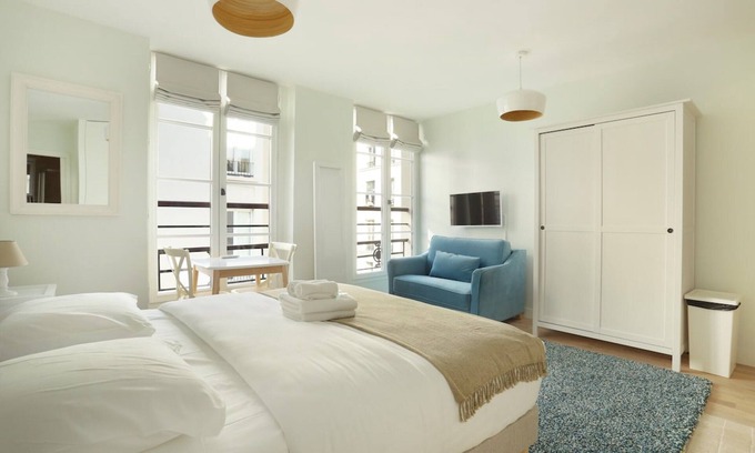 Strasbourg -Saint-Denis Apartment | Charming Flat in the Center of Paris