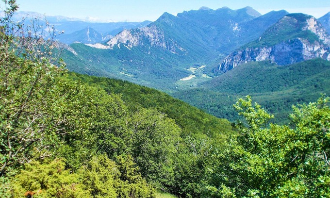 Meysse Apartment | Charming cottage in the middle of nature.